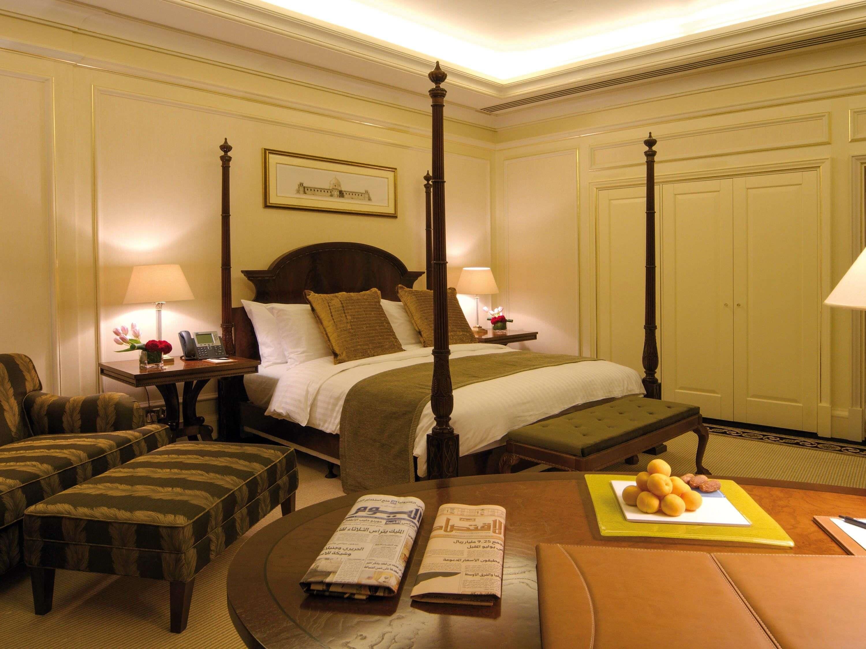 Hochwertige Bettwaren, Minibar, Zimmersafe, Schreibtisch