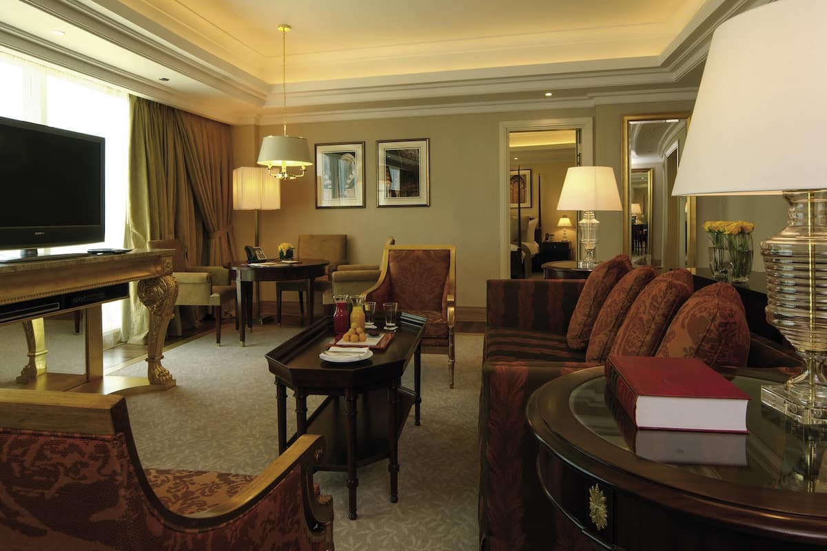 Executive suite | 1 slaapkamer, luxe beddengoed, een minibar, een kluis op de kamer