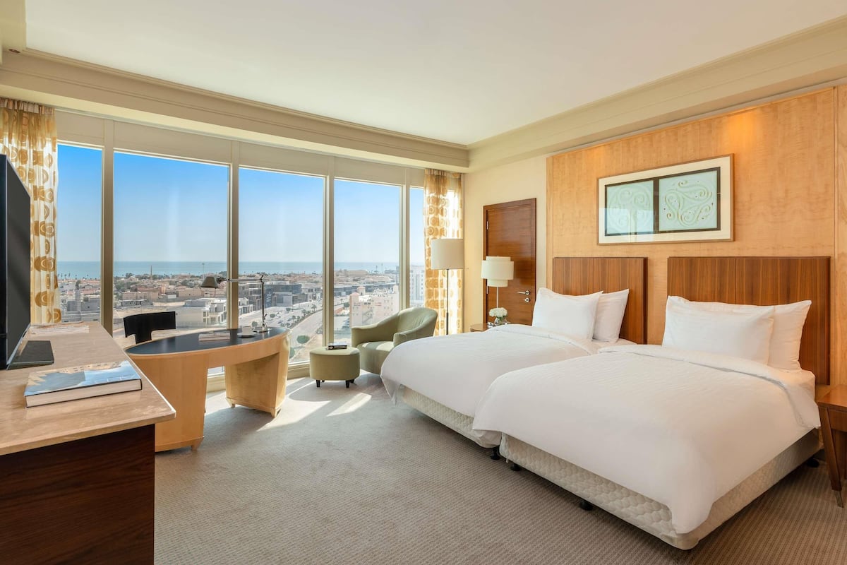 Chambre Deluxe, 1 trÚs grand lit, accessible aux personnes à mobilité réduite