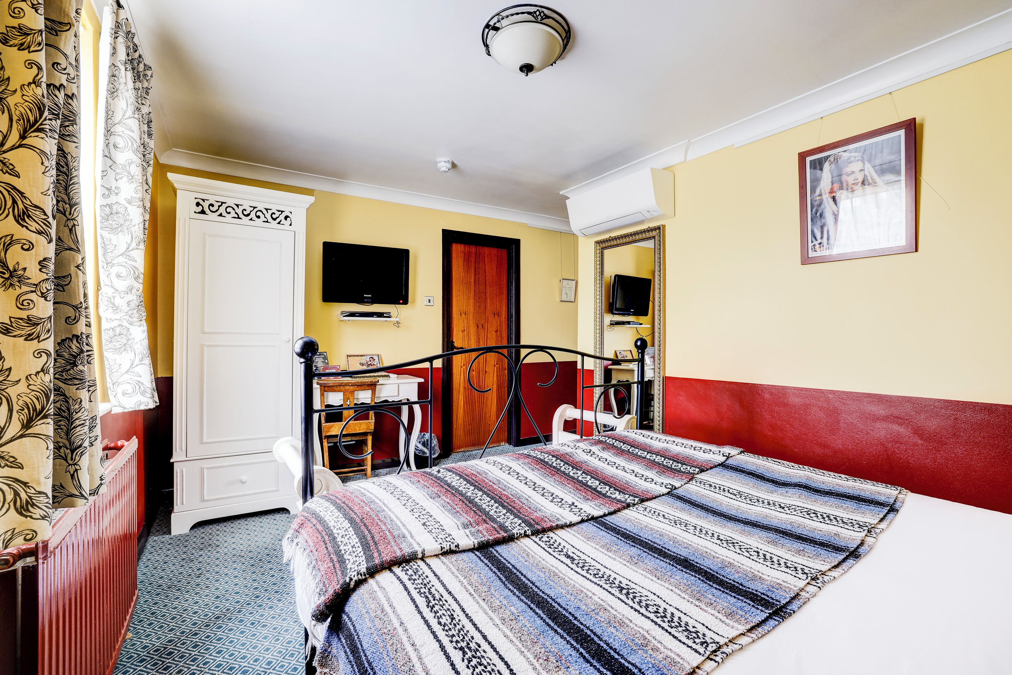 standard single room | 1 bedroom, premium bedding, desk, blackout curtains