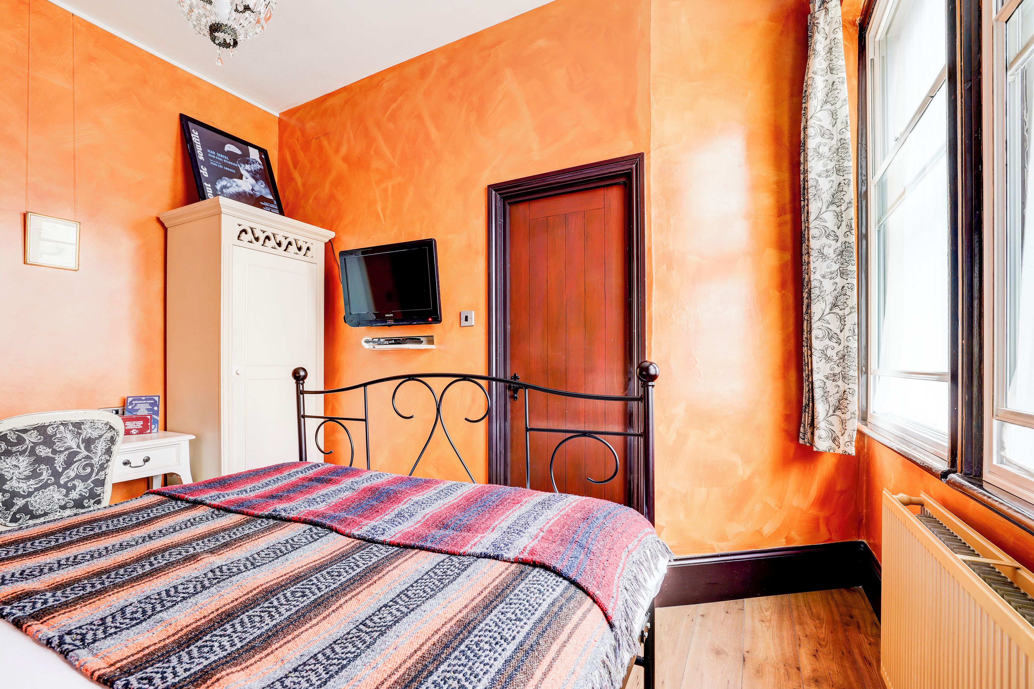 deluxe double room, 1 double bed | 1 bedroom, premium bedding, desk, blackout curtains
