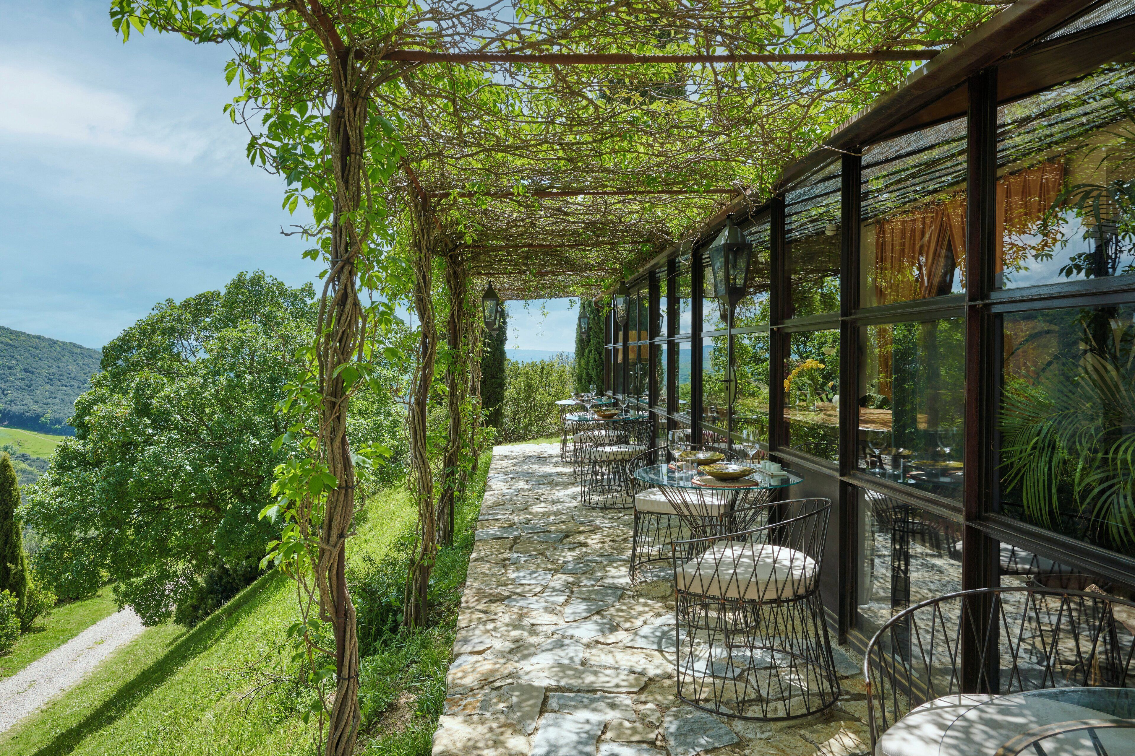 Lunsj og middag serveres, regionale retter