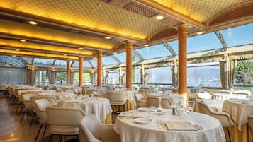 Frühstück, Mittagessen und Abendessen