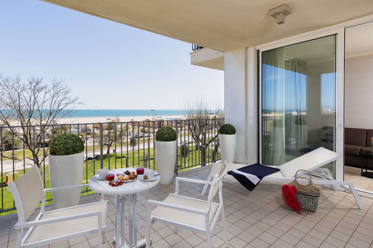 Privilege, Room, 1 Double Bed, Terrace, Sea View