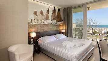 Pillowtop-bedden, een minibar, een kluis op de kamer, een bureau