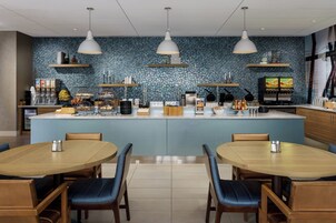 Desayuno completo incluido todos los días 