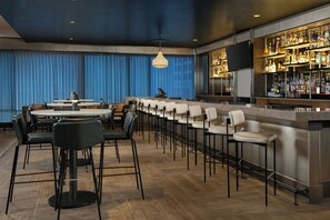 Cocktail bar - Springhill Suites by Marriott Chicago Downtown/ River North (Chicago)