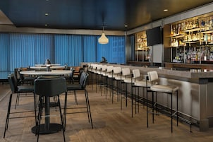 Cocktail bar