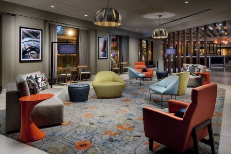 Springhill Suites by Marriott Chicago Downtown River North - Image 32