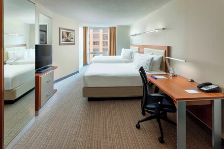 Springhill Suites by Marriott Chicago Downtown River North - Image 11
