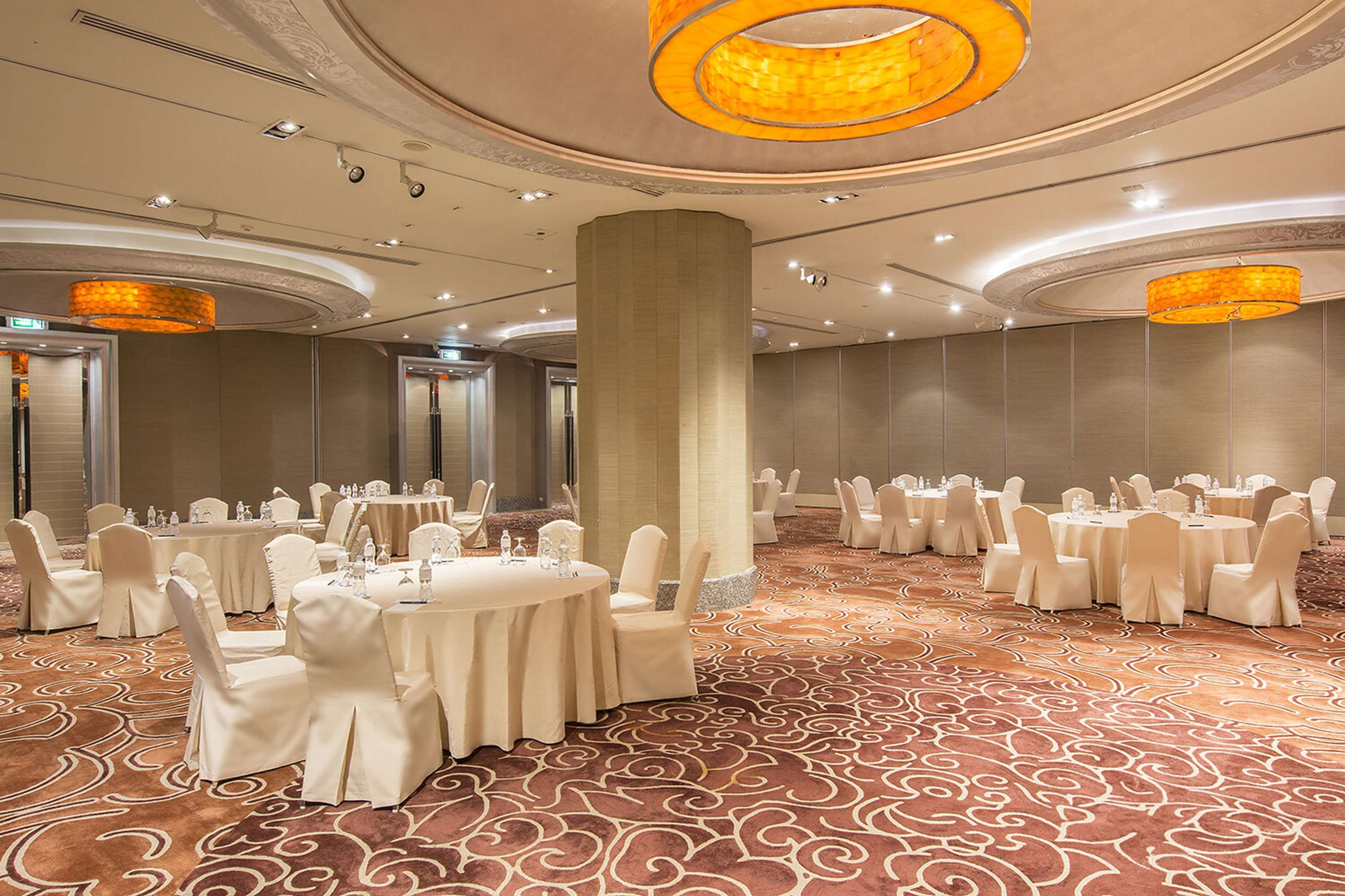 Photo - Hilton Bangkok Grande Asoke