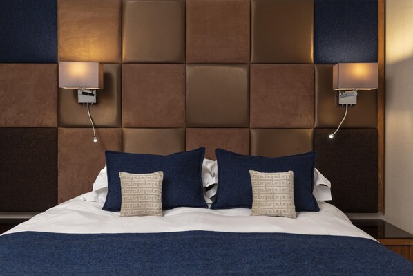 Cosy Double | Schreibtisch, Bügeleisen/Bügelbrett, kostenloses WLAN, Bettwäsche