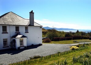 Front of property - Toravaig House Hotel (Sleat)