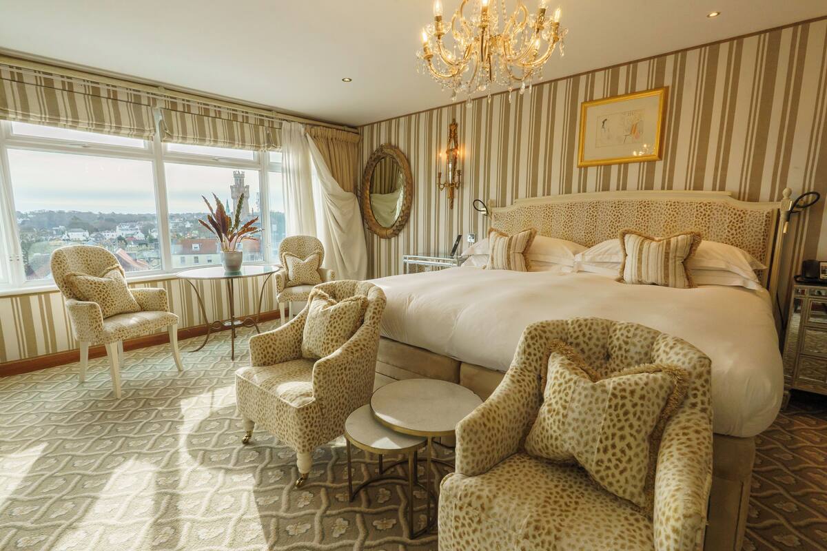 Penthouse | ผ้าปูที่นอนฝ้ายอียิปต์, เครื่องนอนระดับพรีเมียม, เตียงเมมโมรีโฟม