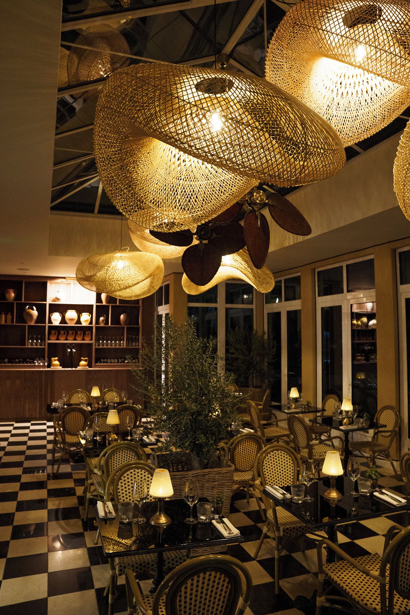 Breakfast, lunch, dinner served; international cuisine 