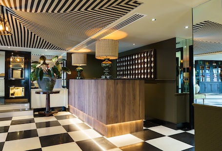 Recepción. The Duke Hotel