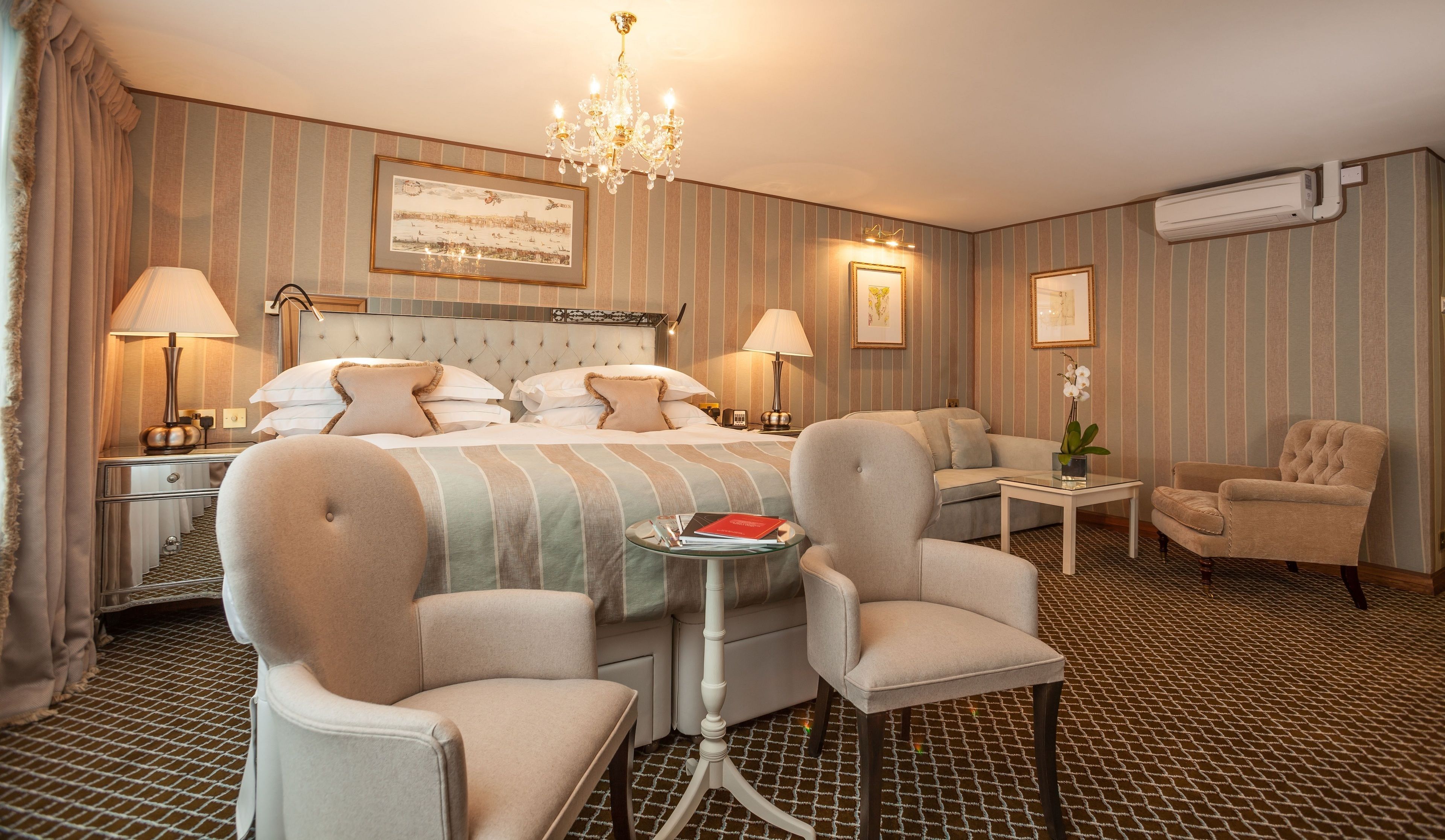 deluxe room, 1 king bed | egyptian cotton sheets, premium bedding, memory-foam beds, in-room safe