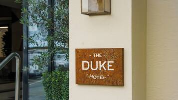 Fachada de la propiedad