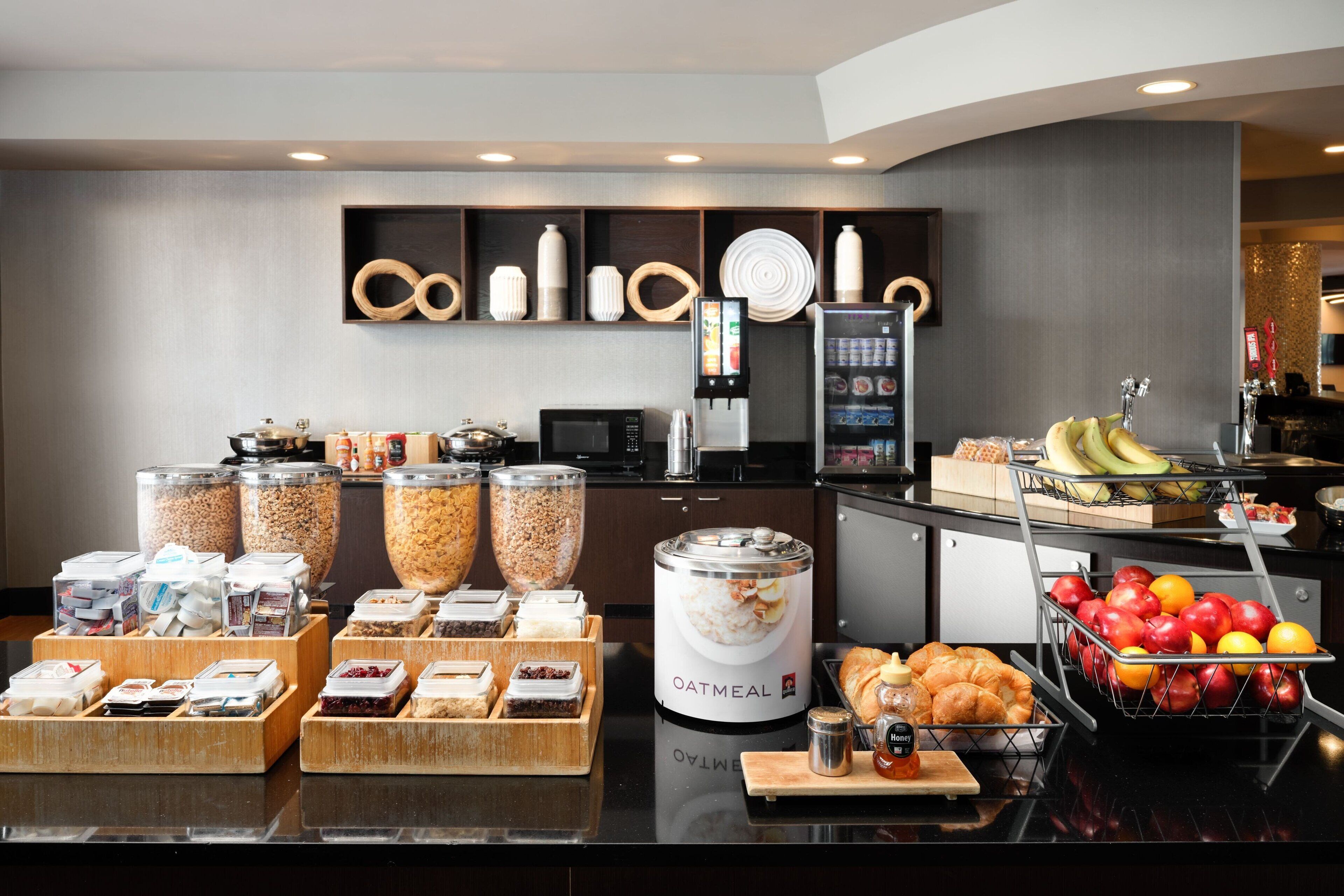 free daily continental breakfast