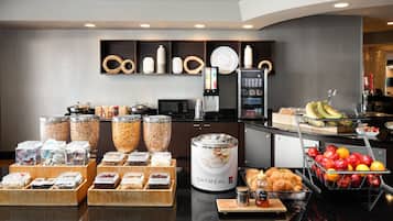 Desayuno continental incluido todos los días