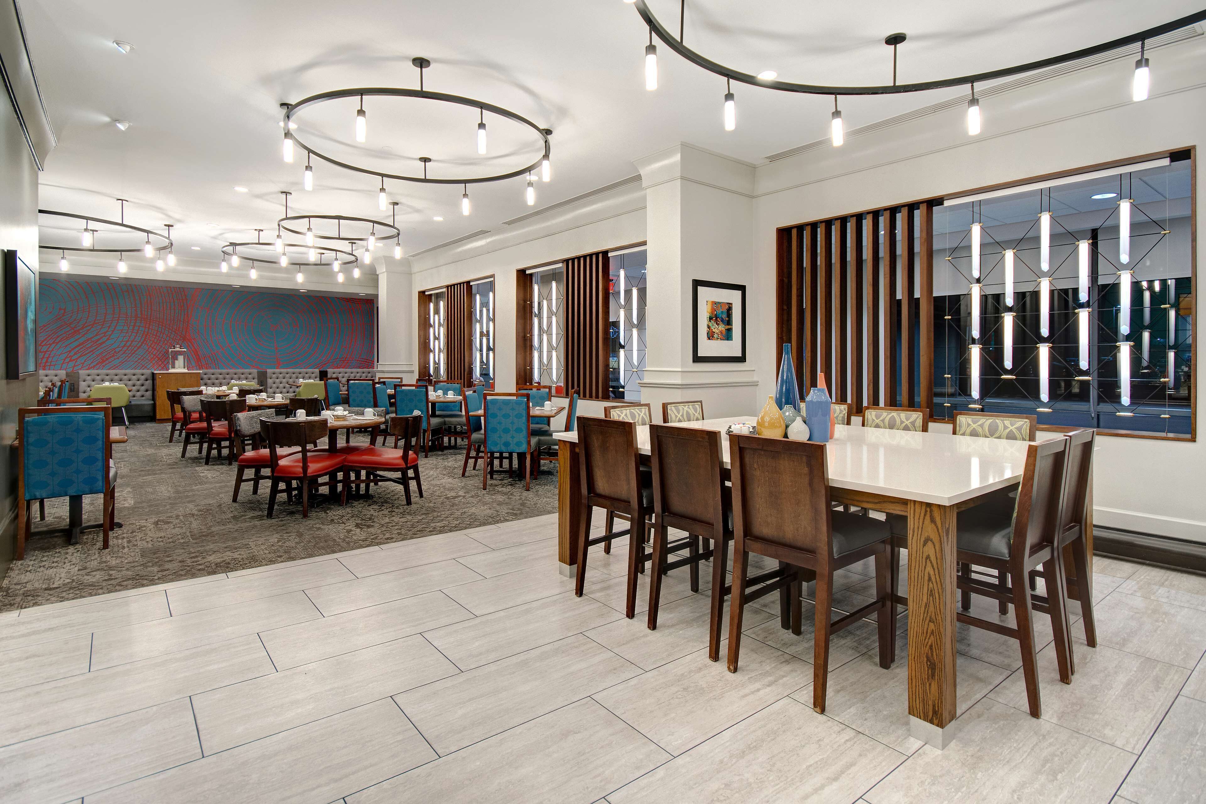 Colazione a pagamento, servita tutte le mattine 