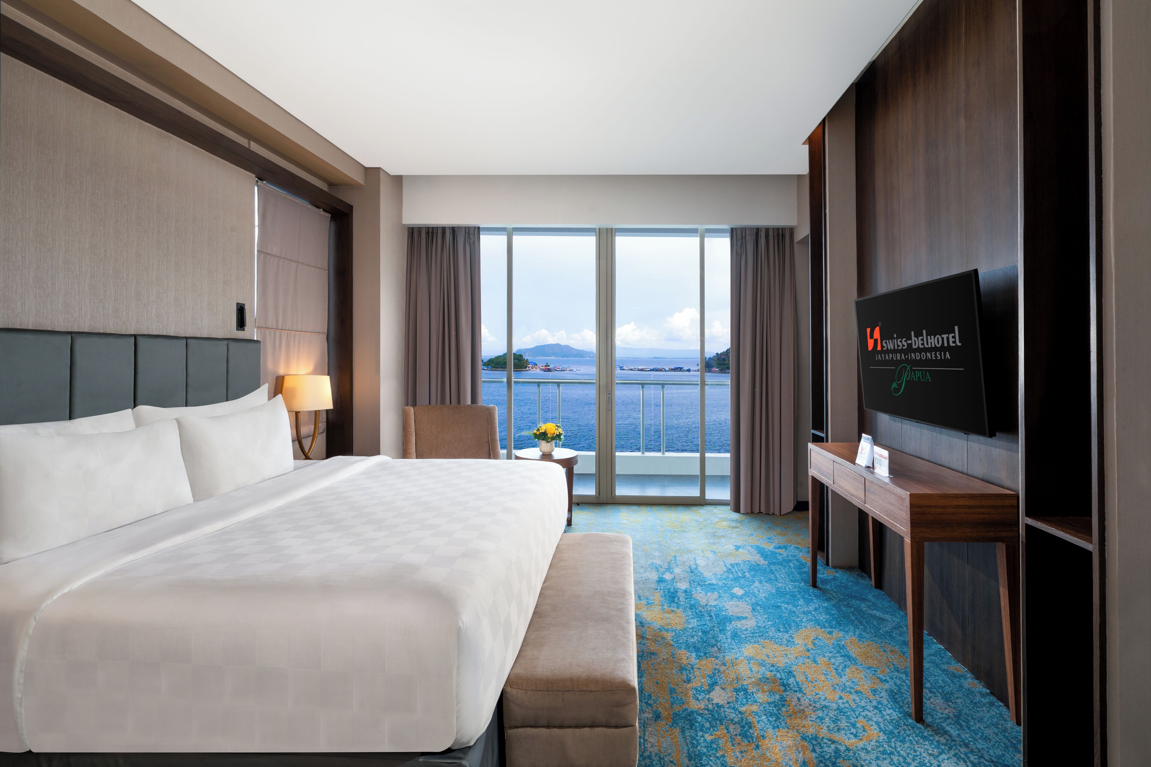 Business-Suite | Betten mit Memory-Foam-Matratzen, Minibar, Zimmersafe