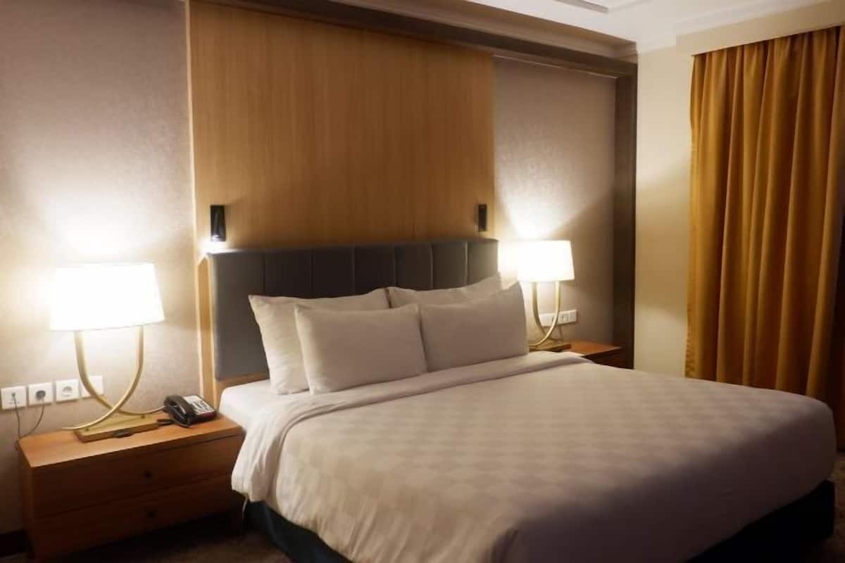 Memory foam beds, minibar, in-room safe, individually furnished