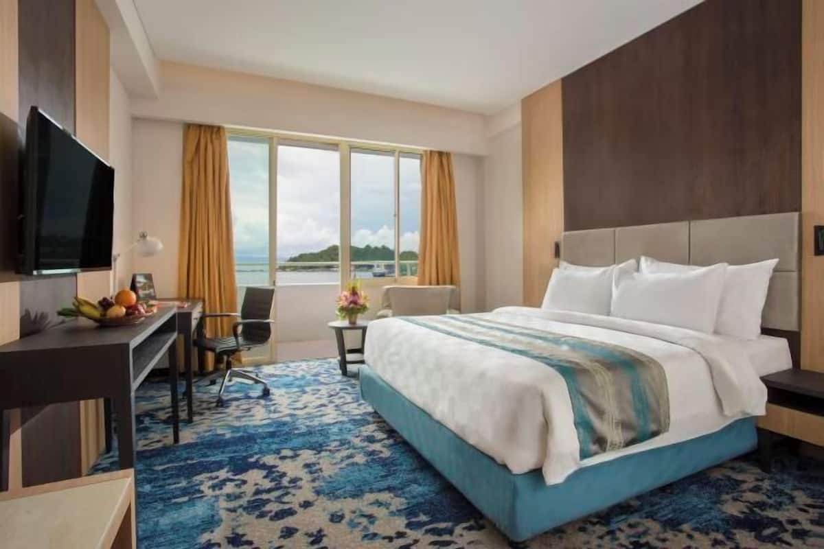 Memory-foam beds, minibar, in-room safe, individually furnished