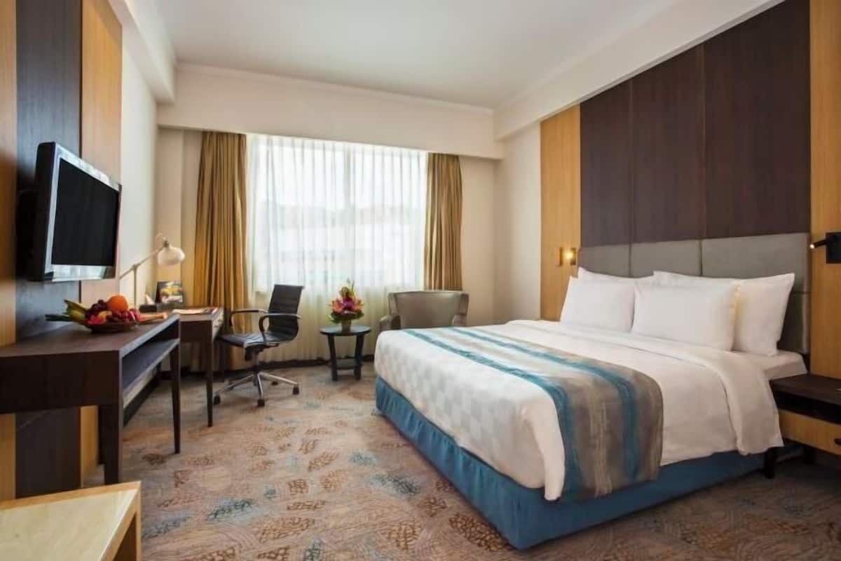 Betten mit Memory-Foam-Matratzen, Minibar, Zimmersafe