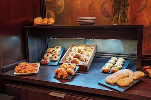 Desayuno buffet incluido todos los días