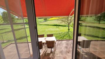 Superior-Suite, 2 Schlafzimmer, Terrasse, Erdgeschoss | Terrasse/Patio