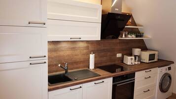 Apartment, 2 Schlafzimmer, Küche (200 EUR Kaution) | Eigene Küche | Espressomaschine