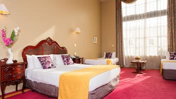 1 bedroom, desk, iron/ironing board, cribs/infant beds