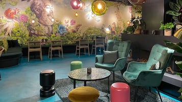Lobby-Lounge