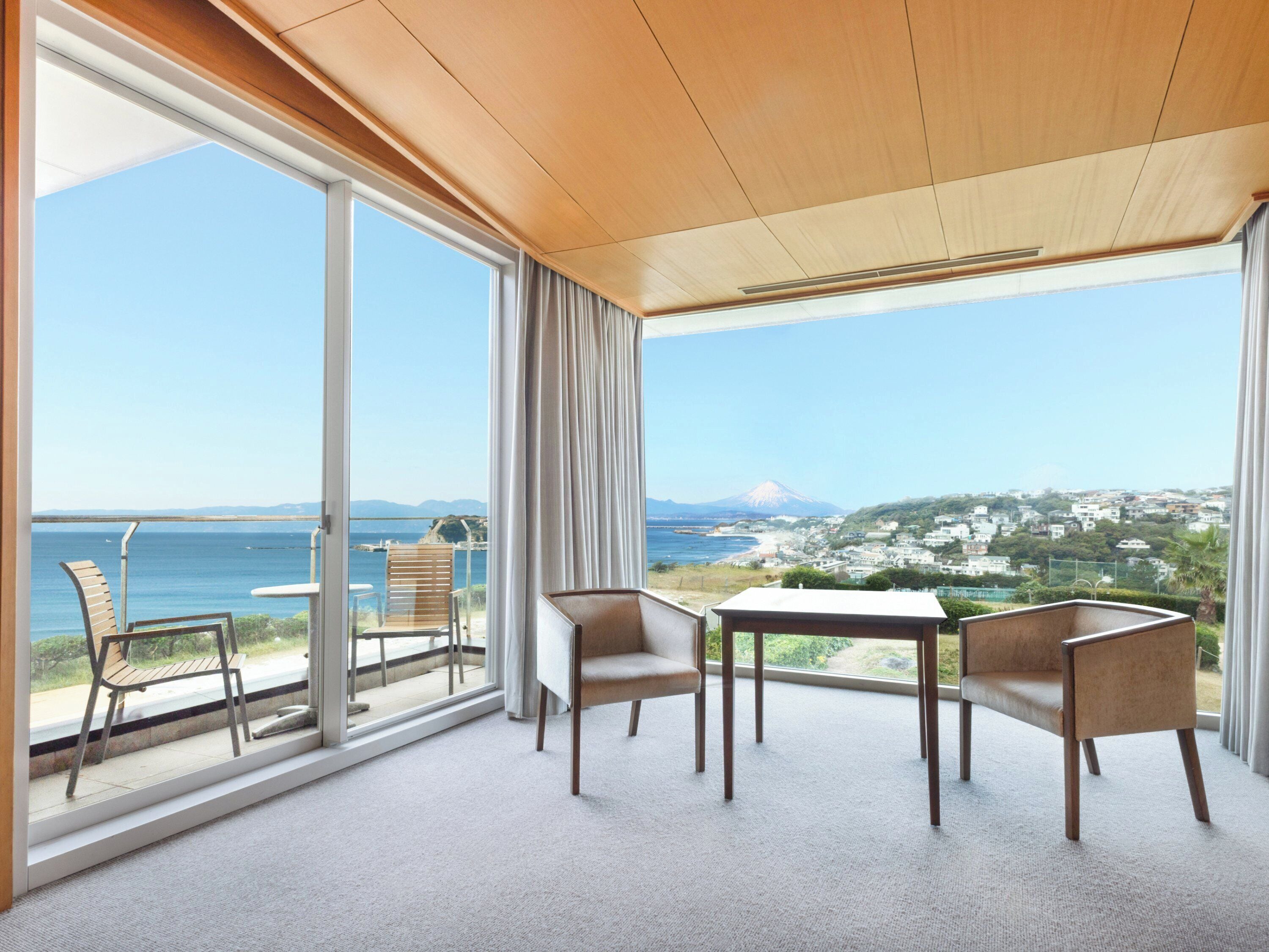 Suite Room B, Non Smoking | Living area | LCD TV