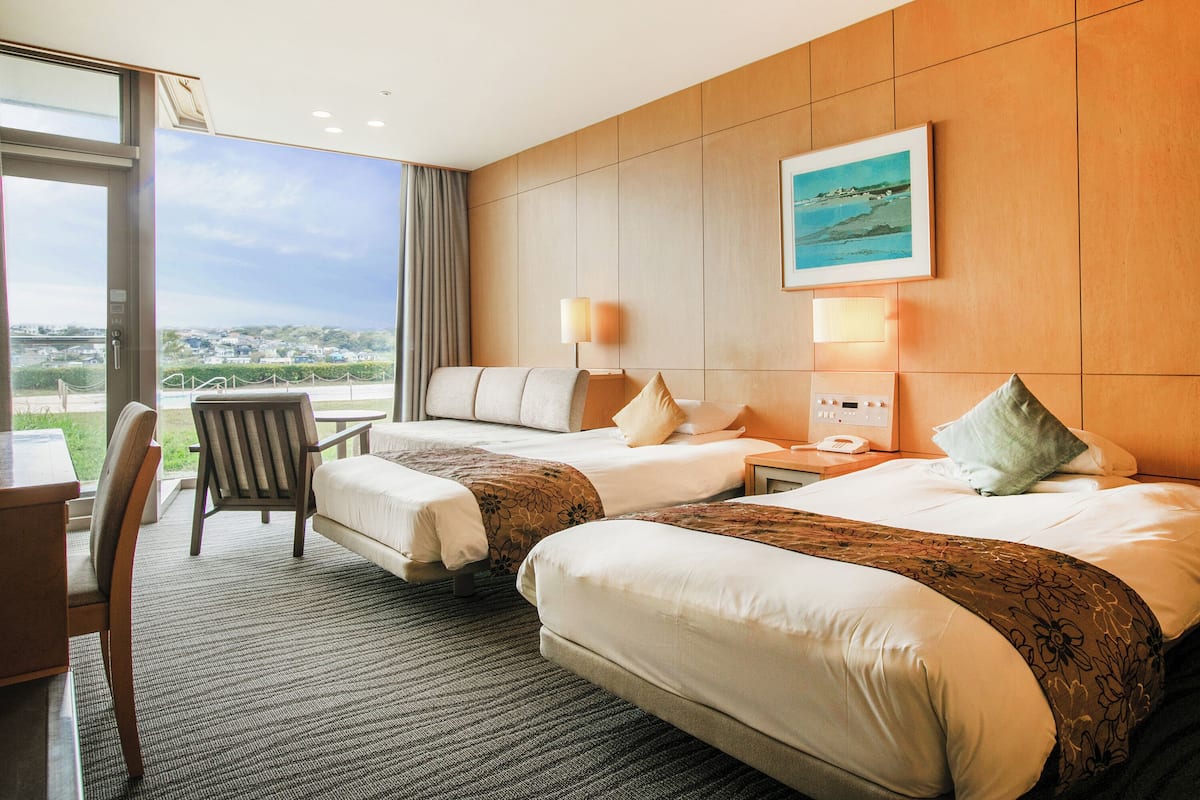 Twin Room A, Mt.Fuji & Enoshima View | Premium bedding, in-room safe, desk, iron/ironing board