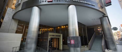 Entrée de l’hébergement