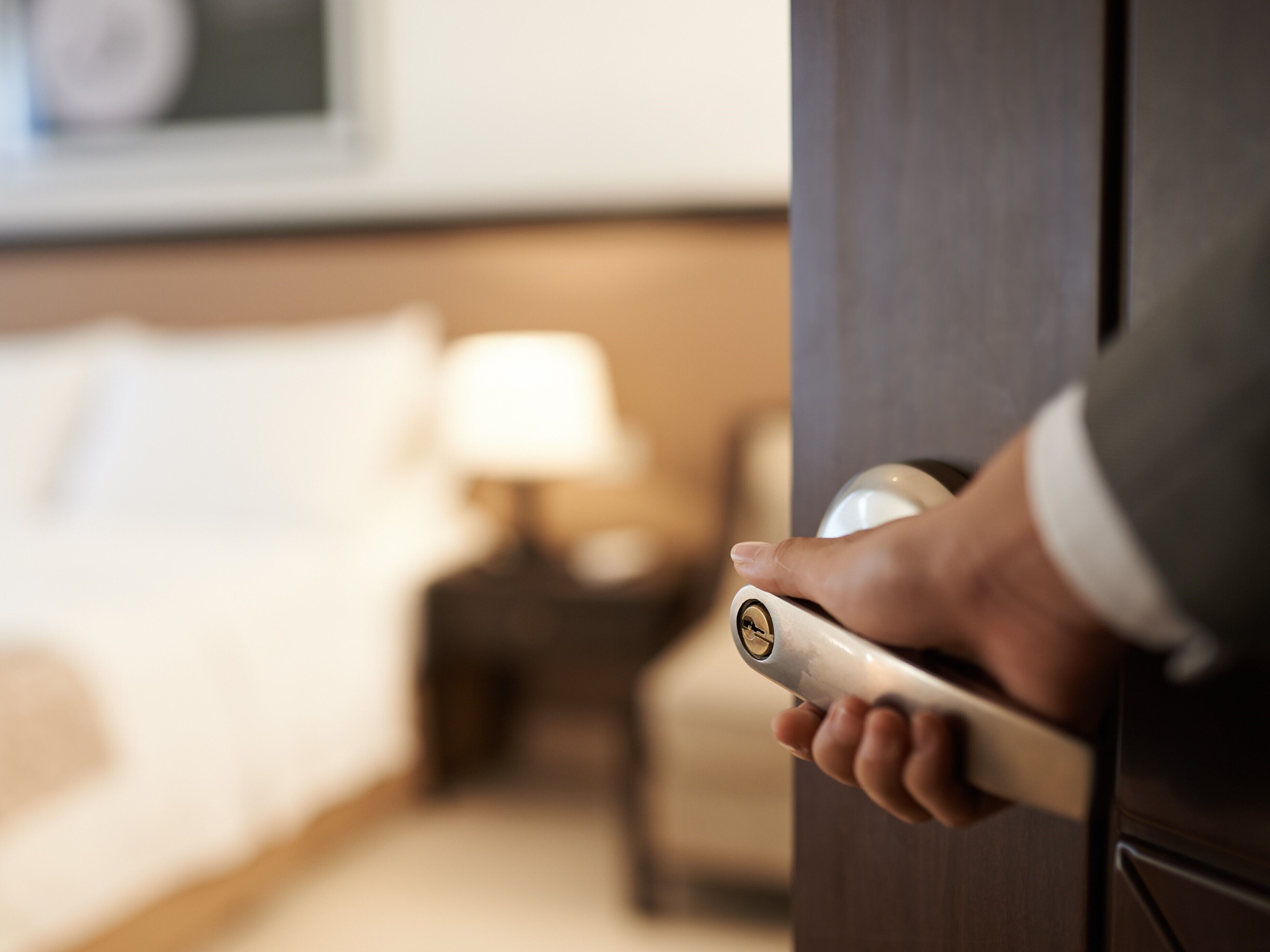 Coffres-forts dans les chambres, bureau, rideaux occultants