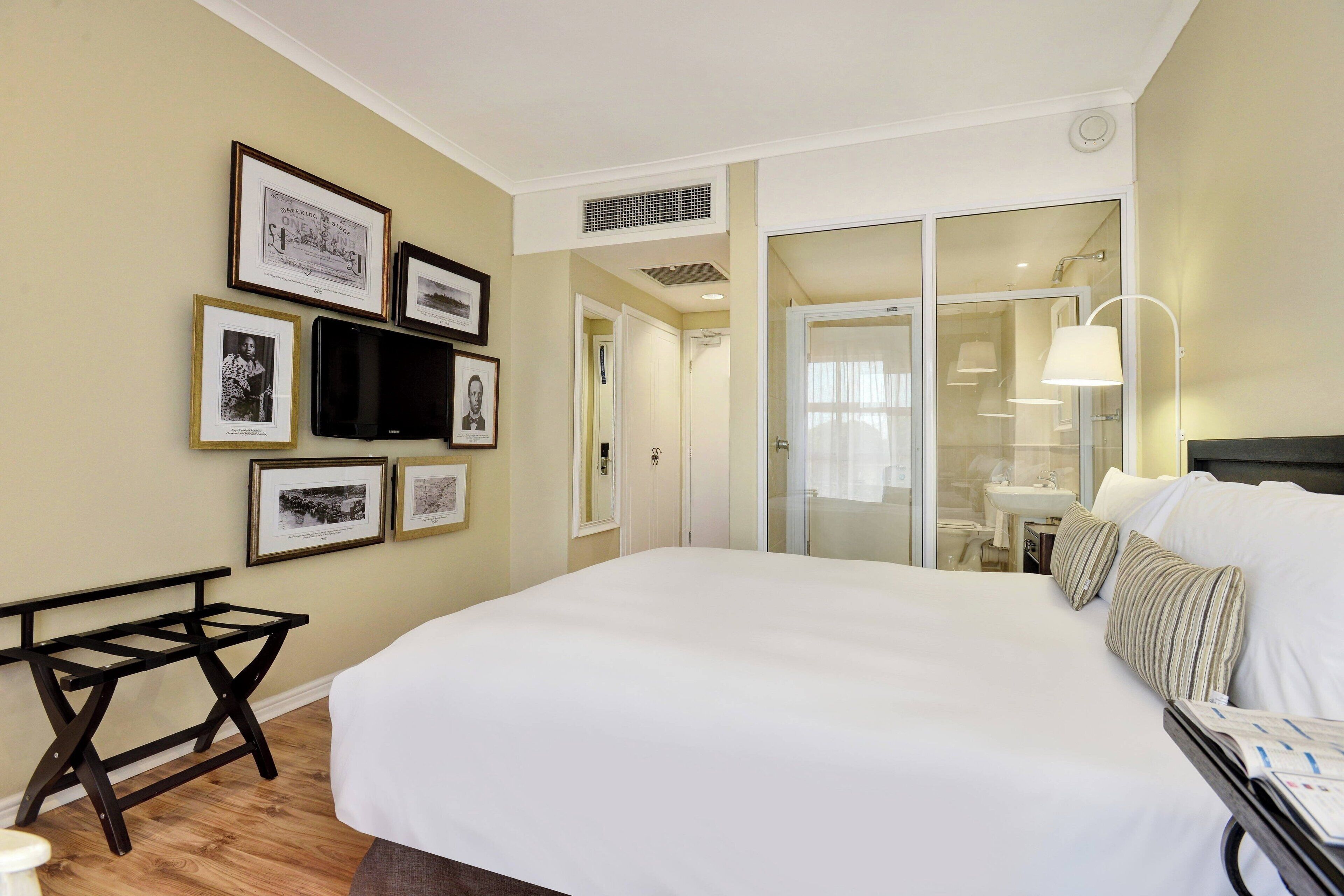 1 bedroom, in-room safe, desk, blackout curtains