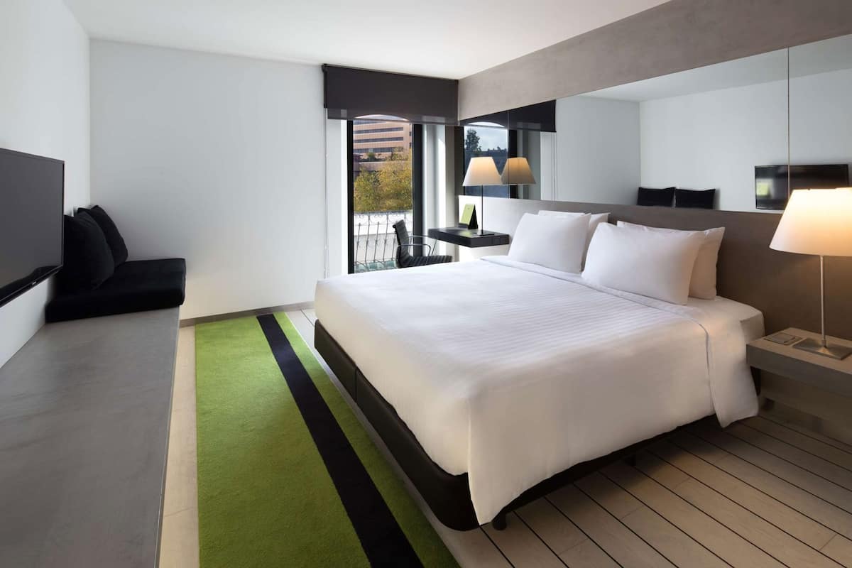 Premium bedding, minibar, in-room safe, desk