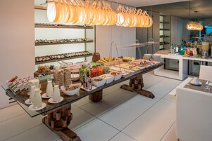 Daily buffet breakfast (EUR 20.5 per person)