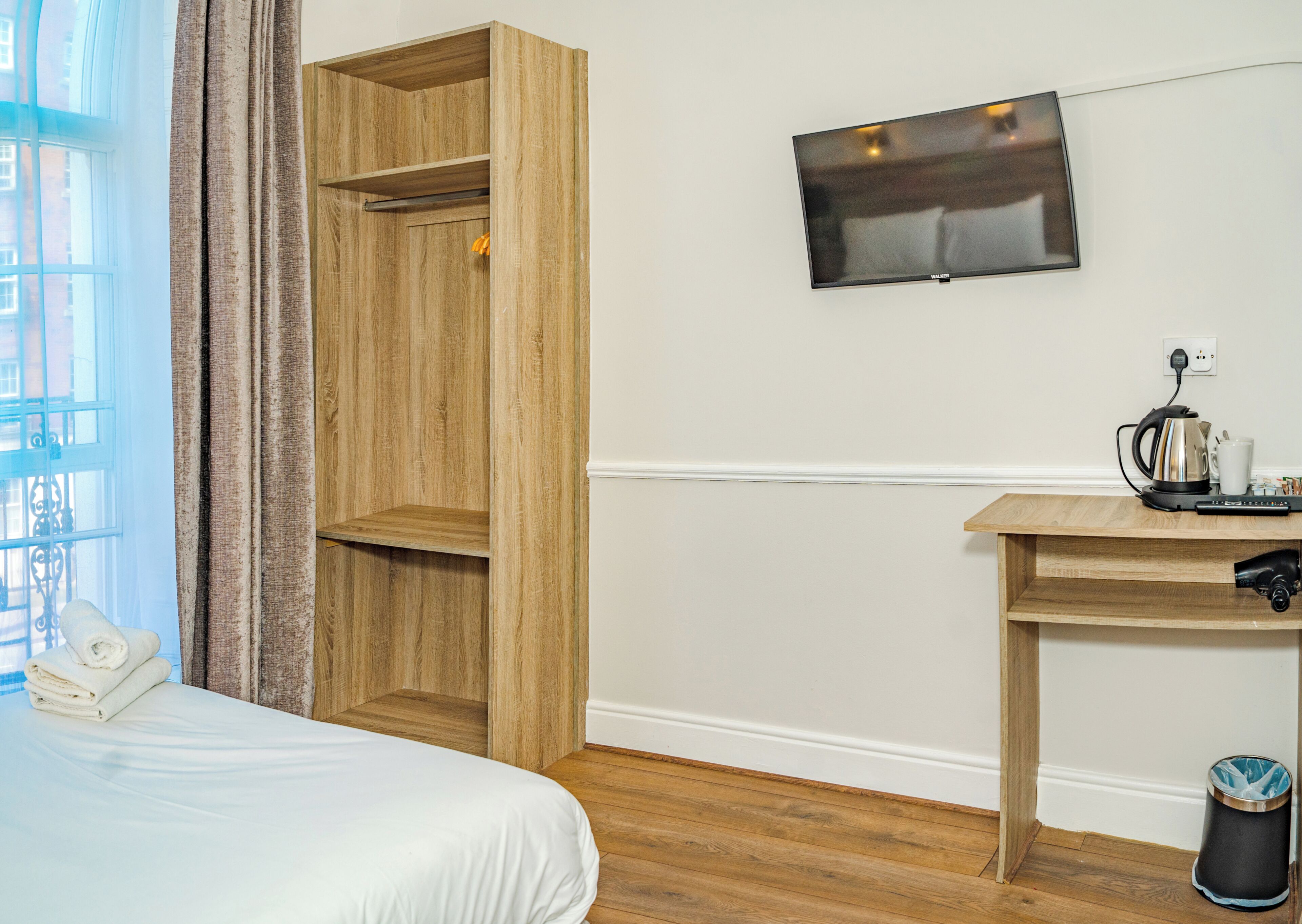 Desk, iron/ironing board, free WiFi