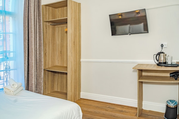 Desk, iron/ironing board, free WiFi