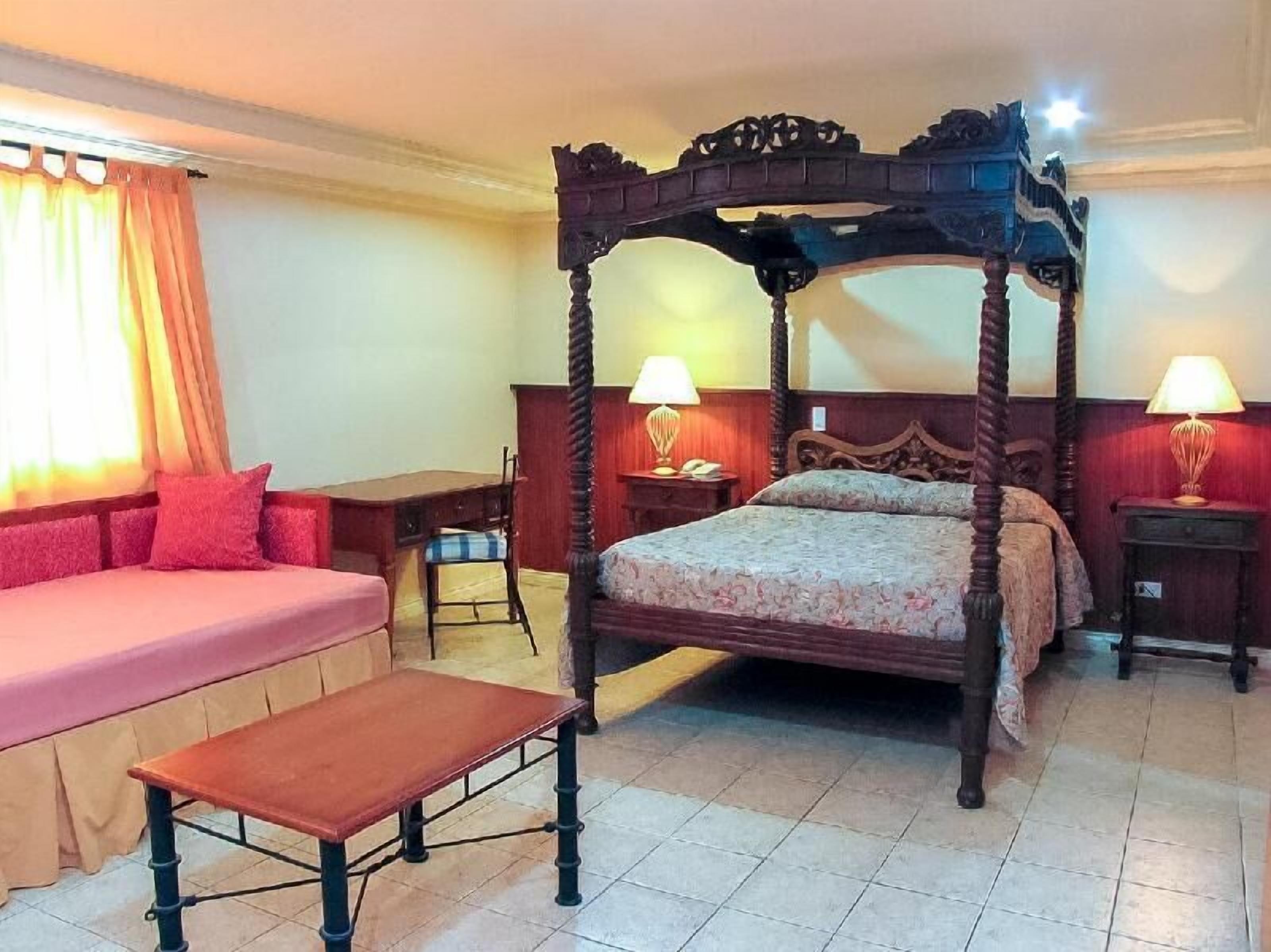 In-room safe, individually decorated, individually furnished, desk
