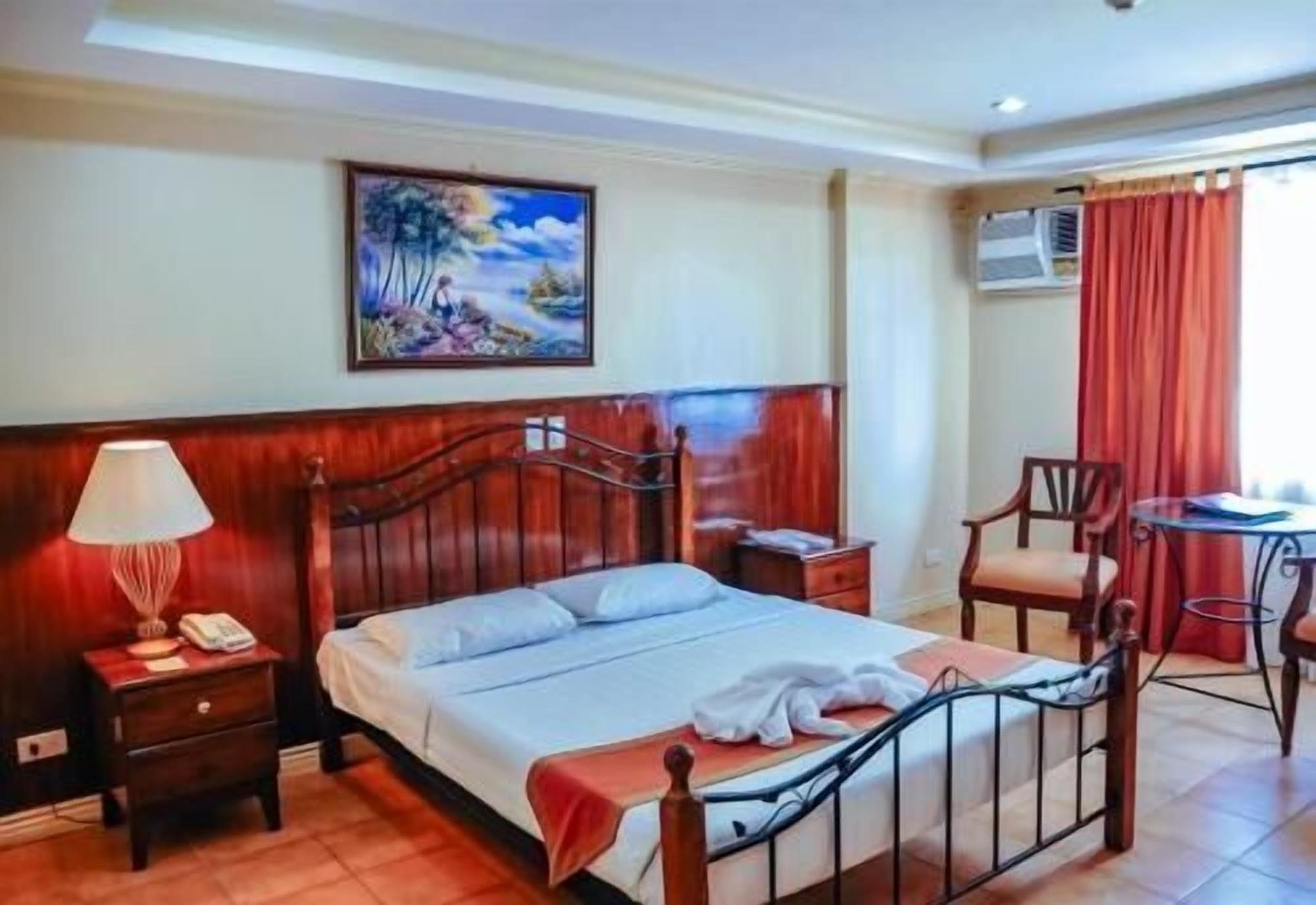 In-room safe, individually decorated, individually furnished, desk