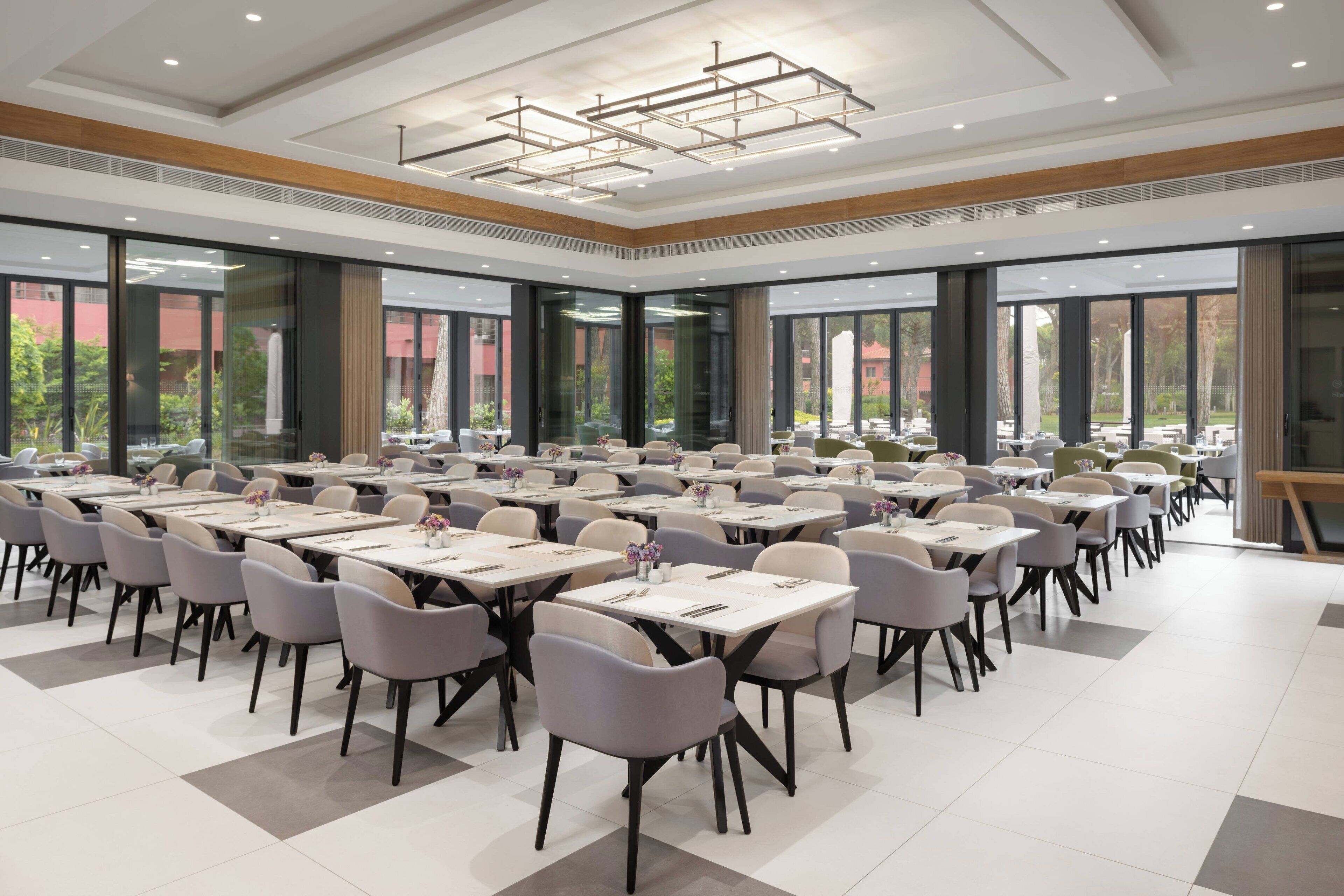 breakfast, lunch and dinner served