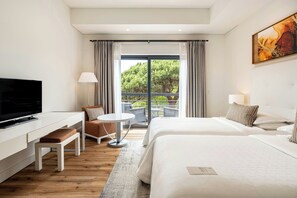 Phòng Premium, 2 giường đơn, quang cảnh resort | Minibar, két bảo mật tại phòng, bàn, màn/rèm cản sáng 