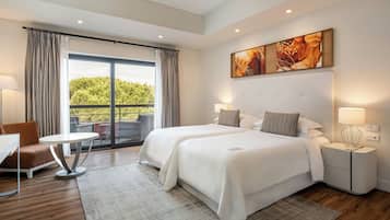 Premium Room, 2 Twin Beds, Non Smoking, Resort View | 1 bedroom, minibar, in-room safe, desk