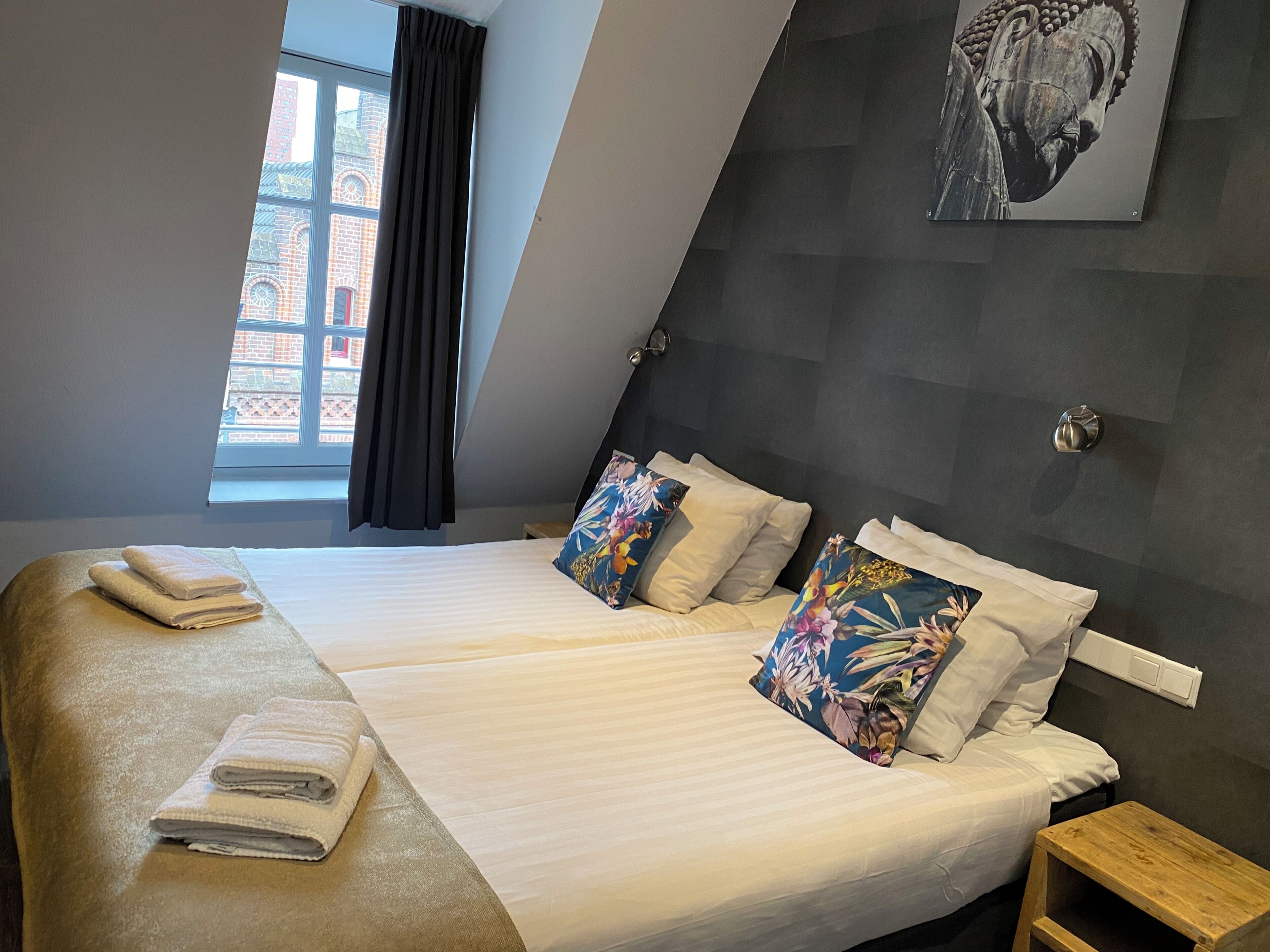 Blackout curtains, free WiFi, bed sheets