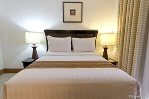 Suite Deluxe, 3 habitaciones | Ropa de cama hipoalergénica y minibar 